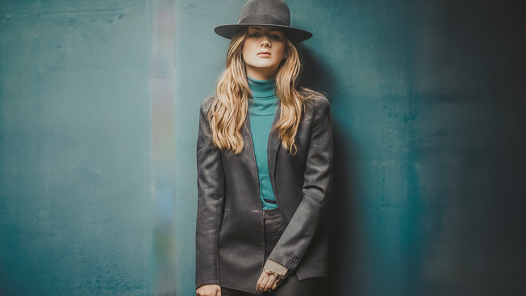 Blog header image about Web3 fundamentals, blue color scheme